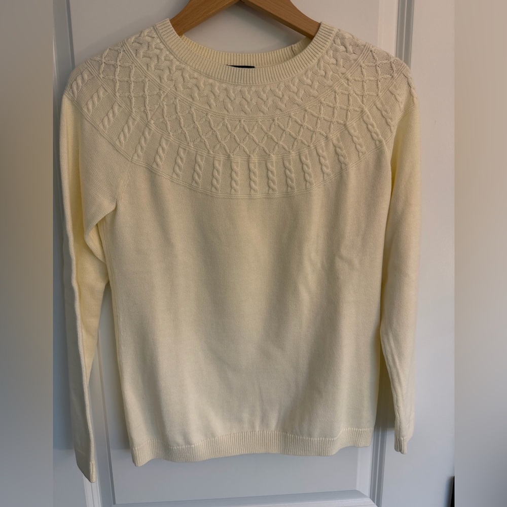 Brand New. Petite Small Talbots Cream Cable Knit Women's Sweater